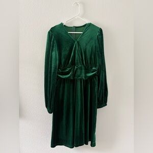 Elegant Green Velvet Dress